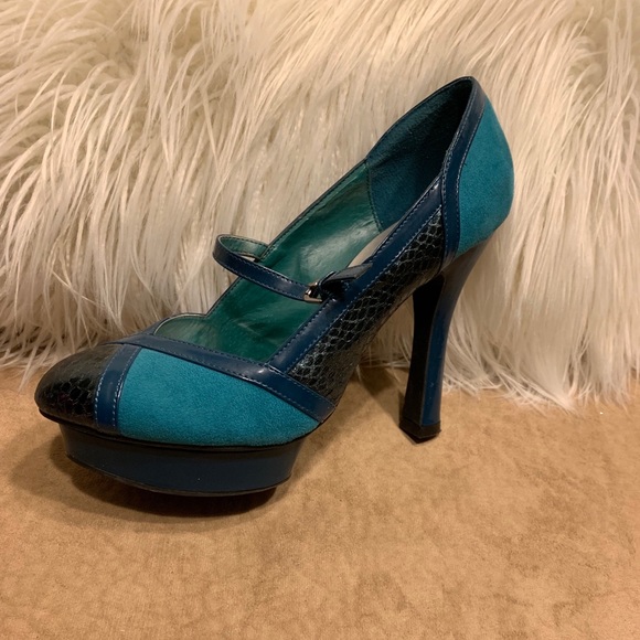 “Lime Light” Stiletto - Picture 2 of 3